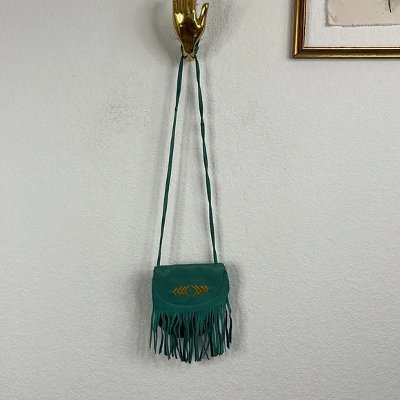 Free People X Cut and paste Los Angeles Embroidered Fringe Crossbody Leather - Picture 3 of 11